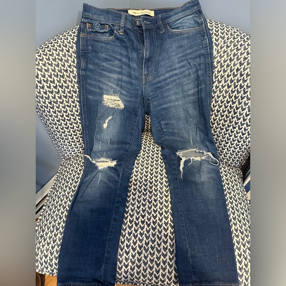 Gap Super High Rise Girlfriend Ripped Jeans - Picture 2 of 2